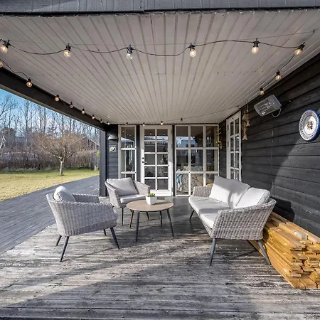 Sande - 400m From The Sea By Interhome